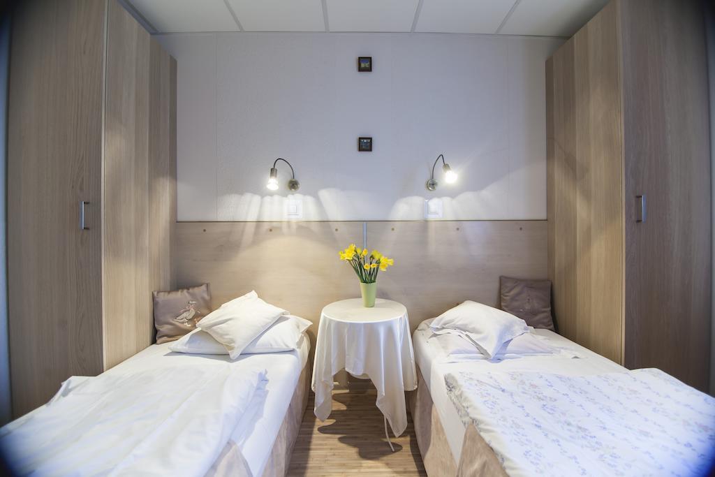 Akacja Pokoje Goscinne Krakow Phòng bức ảnh
