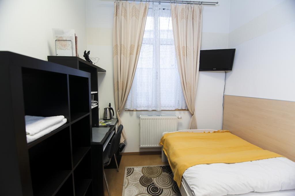 Akacja Pokoje Goscinne Krakow Phòng bức ảnh